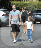 PREMIUM EXCLUSIVE Elisabetta Canalis And Her Family Shop For Groceries At Bristol Farms