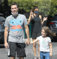 PREMIUM EXCLUSIVE Elisabetta Canalis And Her Family Shop For Groceries At Bristol Farms