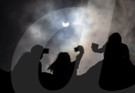 NEWS - Seltene Himmelserscheinung: Ein partielle Sonnenfinsternis über Nordeuropa