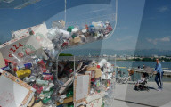 NEWS - STOP: Neue Kampagne der Stadt Genf gegen Littering am Wilson Quai
