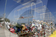 NEWS - STOP: Neue Kampagne der Stadt Genf gegen Littering am Wilson Quai