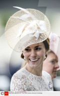 ROYALS - Königliche Mode bei den Ascot-Rennen im Laufe der Jahre
