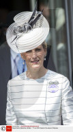 ROYALS - Königliche Mode bei den Ascot-Rennen im Laufe der Jahre