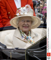ROYALS - Königliche Mode bei den Ascot-Rennen im Laufe der Jahre