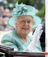 ROYALS - Königliche Mode bei den Ascot-Rennen im Laufe der Jahre