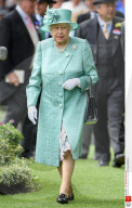 ROYALS - Königliche Mode bei den Ascot-Rennen im Laufe der Jahre