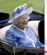 ROYALS - Königliche Mode bei den Ascot-Rennen im Laufe der Jahre