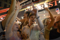 EURO 2020 -  Französische Fans verfolgen das Spiel Frankreich-Deutschland in Paris