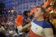 EURO 2020 -  Französische Fans verfolgen das Spiel Frankreich-Deutschland in Paris