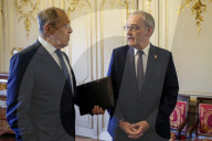 NEWS - Biden-Putin-Treffen: Der Schweizer Bundespräsident Guy Parmelin wartet in der Villa La Grange auf die Gäste