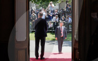 NEWS - Biden-Putin-Treffen: Der Schweizer Bundespräsident Guy Parmelin wartet in der Villa La Grange auf die Gäste