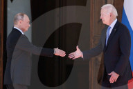 NEWS - Genf: Putin unf Biden begrüssen sich