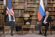 NEWS - Genf: Putin unf Biden begrüssen sich