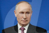 NEWS - Genf: Russlands Präsident Wladimir Putin gestikuliert bei der Pressekonferenz