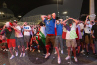 EURO 2020 -  Italienische Fussballfans verfolgen das Spiel Italien gegen die Schweiz in Rom