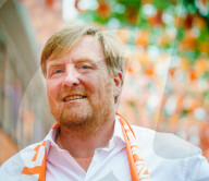 ROYALS -  König Willem-Alexander besucht die "Schönste Oranje-Strasse" Hollands