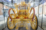 FEATURE - Goldene Kutsche im Amsterdamer Museum ausgestellt