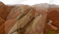 FEATURE -  Touristen in den Rainbow Mountains in Wangye, China