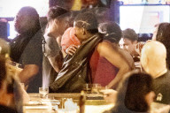 PEOPLE - Rihanna and ASAP Rocky küssen sich beim Date in NYC