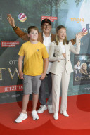 PEOPLE - Otto Waalkes bei der Premiere von CATWEAZLE im UCI Bochum