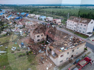NEWS - Verwüstung durch Tornado in Tschechien: Tote und über 200 Verletzte