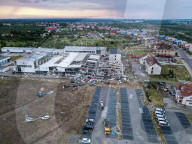 NEWS - Verwüstung durch Tornado in Tschechien: Tote und über 200 Verletzte