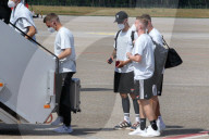 EURO 2020 - Die deutsche Fussball-Nationalmannschaft bei ihrem Abflug nach London zum Spiel gegen England