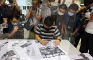 NEWS - Die prodemokratische Zeitung Apple Daily wird wegen angeblicher Verstösse gegen das Hongkonger Sicherheitsgesetz eingestellt