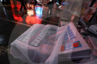 NEWS - Die prodemokratische Zeitung Apple Daily wird wegen angeblicher Verstösse gegen das Hongkonger Sicherheitsgesetz eingestellt