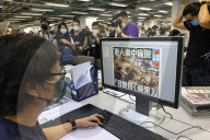 NEWS - Die prodemokratische Zeitung Apple Daily wird wegen angeblicher Verstösse gegen das Hongkonger Sicherheitsgesetz eingestellt