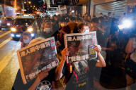 NEWS - Die prodemokratische Zeitung Apple Daily wird wegen angeblicher Verstösse gegen das Hongkonger Sicherheitsgesetz eingestellt