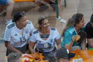 EURO 2020 - Deutsche Fans verfolgen das EM-Spiel England gegen Deutschland auf Mallorca