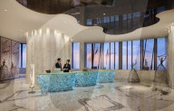FEATURE - Das höchste Hotel der Welt im 632 Meter grossen Shanghai Tower in China