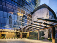 FEATURE - Das höchste Hotel der Welt im 632 Meter grossen Shanghai Tower in China