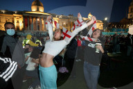 EURO 2020 - England-Fans feiern Final-Einzug in London