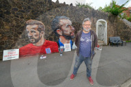 EURO 2020 - Three Lions on the Wall - Kunstaktion als Spendenaktion für Difibrillatoren in Nuneaton