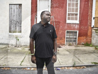 One drug dealer, two corrupt cops and a risky FBI sting