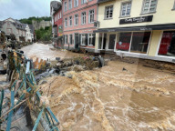 NEWS -  Der Morgen nach dem Unwetter in Deutschland: Verwüstung in Bad Münstereifel 