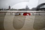 NEWS - Hochwasser am Rhein in Deutschland