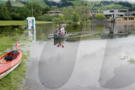 NEWS - Hochwasser Schweiz: 50 Haeuser in Giswil beim Sarnersee sind nur noch uebers Wasser erreichbar
