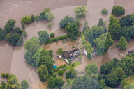 NEWS - Hochwasser Deutschland: Die Ruhr aus der Luft gesehen