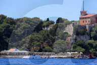 PEOPLE - Hotspot für Promis am Filmfestival in Cannes: Restaurant Guerite auf der Insel Sainte-Marguerite