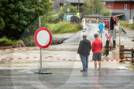 NEWS - Aufräumungsarbeiten nach Sturzflut in Hallein, Österreich