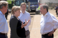 NEWS - Angela Merkel und NRW-Ministerpräsident Armin Laschet besuchen Bad Münstereifel