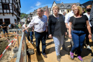 NEWS - Angela Merkel und NRW-Ministerpräsident Armin Laschet besuchen Bad Münstereifel