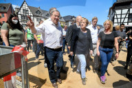 NEWS - Angela Merkel und NRW-Ministerpräsident Armin Laschet besuchen Bad Münstereifel