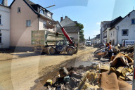 NEWS - Hochwasser Deutschland: Aufräumarbeiten im Krisengebiet