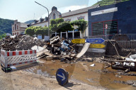 NEWS - Hochwasser Deutschland: Aufräumarbeiten im Krisengebiet