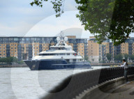 PEOPLE - Tom Cruise wohnt in der Superyacht "Triple Seven" in Cornwall