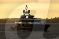 PEOPLE - Tom Cruise wohnt in der Superyacht "Triple Seven" in Cornwall